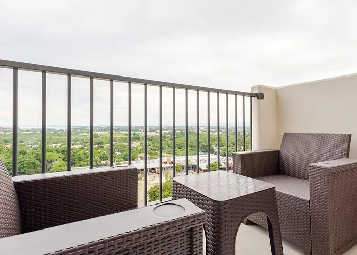Floor In Lapu-lapu Near Mactan Airport Apartment *